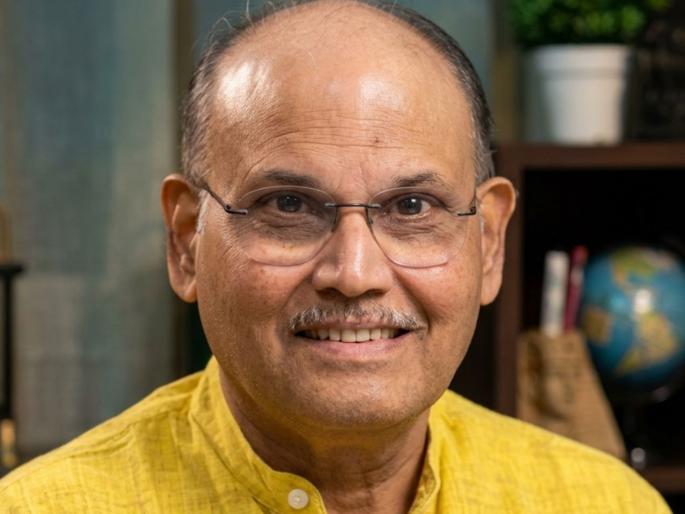 Anand Nadkarni: No one can see the shoulder to shoulder Anand's responsibility. | आनंदची जबाबदारी पेलणारा खांदाच कुठे दिसत नाही Anand Nadkarni: No one can see the shoulder to shoulder Anand's responsibility. | आनंदची जबाबदारी पेलणारा खांदाच कुठे दिसत नाही