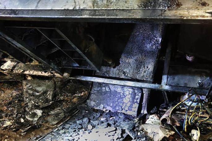 Fire at Super Bazaar at Kodoli, loss of Rs 4 lakh | कोडोली येथे सुपर बझारला आग, चार लाख रुपयांचे नुकसान Fire at Super Bazaar at Kodoli, loss of Rs 4 lakh | कोडोली येथे सुपर बझारला आग, चार लाख रुपयांचे नुकसान