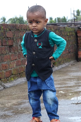 A child from Kognoli was killed by torrential rains | वळीवाच्या पावसाने घेतला कोगनोळी येथील बालकाचा बळी A child from Kognoli was killed by torrential rains | वळीवाच्या पावसाने घेतला कोगनोळी येथील बालकाचा बळी