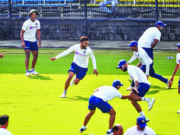The Indo-Indian team stormed in Indore | इंदूरमध्ये भारतीय संघाचाच डंका