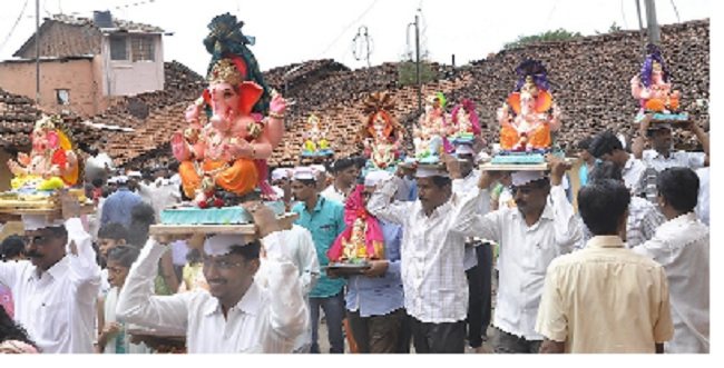 Ganapati is in Konkan! The festival is Diwali. | कोकणातला गणपती वाटे आपलासा ! उत्सव म्हणजे दिवाळीच... Ganapati is in Konkan! The festival is Diwali. | कोकणातला गणपती वाटे आपलासा ! उत्सव म्हणजे दिवाळीच...