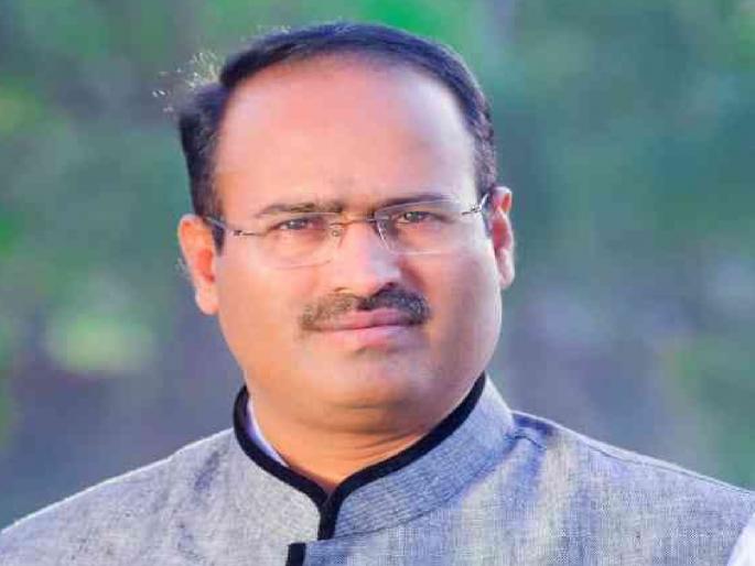 Shrimant kokate demands removal of Ramdas Swamis sculpture installed at ST bus stand at Rajwada in Satara | "..अन्यथा 'ते' शिल्प शिवप्रेमी फोडून टाकतील", इतिहास अभ्यासक श्रीमंत कोकाटेंनी दिला इशारा Shrimant kokate demands removal of Ramdas Swamis sculpture installed at ST bus stand at Rajwada in Satara | "..अन्यथा 'ते' शिल्प शिवप्रेमी फोडून टाकतील", इतिहास अभ्यासक श्रीमंत कोकाटेंनी दिला इशारा