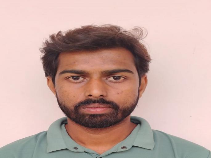 an employee of a mobile shop cheated 15 lakhs by claiming to get a loan on a mobile phone In Kolhapur | मोबाइलवर कर्ज मिळवून देतो सांगून १५ लाखांचा गंडा, कोल्हापुरात लक्ष्मीपुरीतील शॉपीमधील कर्मचाऱ्याचा उद्योग an employee of a mobile shop cheated 15 lakhs by claiming to get a loan on a mobile phone In Kolhapur | मोबाइलवर कर्ज मिळवून देतो सांगून १५ लाखांचा गंडा, कोल्हापुरात लक्ष्मीपुरीतील शॉपीमधील कर्मचाऱ्याचा उद्योग