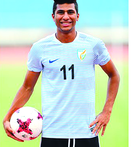 Master Stroke of Rs. 49 lakhs for 'Aniket' on the 17th year | ‘अनिकेत’चा १७ व्या वर्षी ४९ लाखांचा मास्टर स्ट्रोक