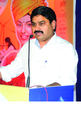 Get the 'Lokmat' of the village and do development work | गावचे ‘लोकमत’ मिळवत विकासाभिमुख काम करा