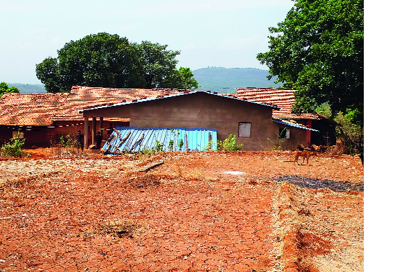 Fundamental facilities at Donewadi | डोणेवाडीत मूलभूत सोयींची वानवा