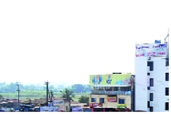 Back on the illegal construction order | अवैध बांधकामावरील स्थगिती आदेश मागे