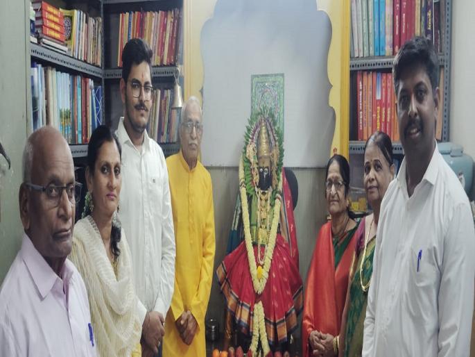 310 years have passed since the re installation of Ambabai idol, the temple committee forgot in the hubbub of Navratri festival | Kolhapur: अंबाबाई मूर्ती पूर्नप्रतिष्ठापनेला ३१० वर्षे पूर्ण, नवरात्रौत्सवाच्या धामधुमीत देवस्थान समितीला पडला विसर