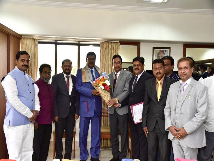 There should be a bench of Mumbai High Court in Kolhapur with the support of Supreme Court Judge Bhushan Gavai | कोल्हापुरात मुंबई उच्च न्यायालयाचे खंडपीठ होणे गरजेचे, सर्वोच्च न्यायालयाचे न्यायाधीश भूषण गवईंचा पाठिंबा There should be a bench of Mumbai High Court in Kolhapur with the support of Supreme Court Judge Bhushan Gavai | कोल्हापुरात मुंबई उच्च न्यायालयाचे खंडपीठ होणे गरजेचे, सर्वोच्च न्यायालयाचे न्यायाधीश भूषण गवईंचा पाठिंबा