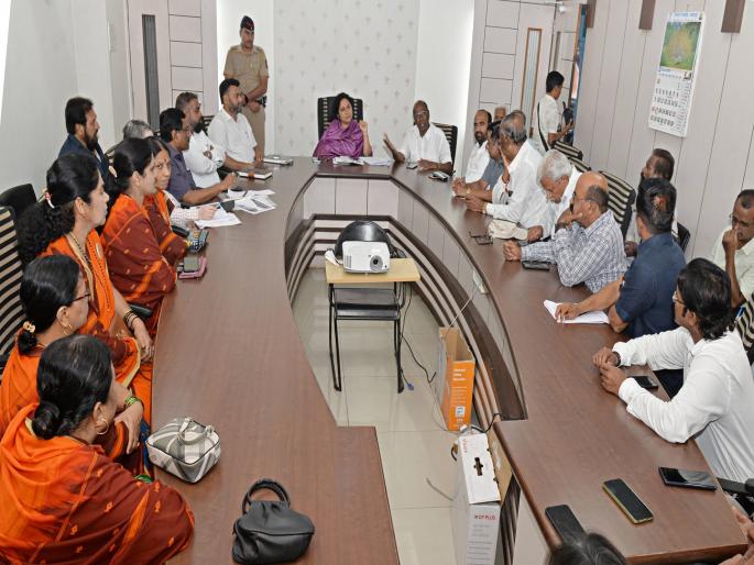 New proposal for extension of Kolhapur with 18 villages, Two industrial estates will be excluded | १८ गावांसह कोल्हापूर हद्दवाढीचा नवा प्रस्ताव, दोन औद्योगिक वसाहती वगळणार New proposal for extension of Kolhapur with 18 villages, Two industrial estates will be excluded | १८ गावांसह कोल्हापूर हद्दवाढीचा नवा प्रस्ताव, दोन औद्योगिक वसाहती वगळणार