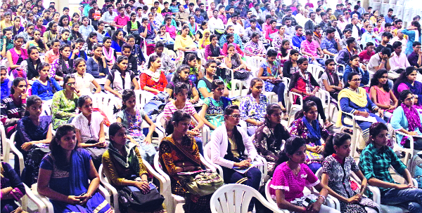 'PBA' excellent career in commerce | ‘पीबीए’ वाणिज्य शाखेतील उत्कृष्ट करिअर 'PBA' excellent career in commerce | ‘पीबीए’ वाणिज्य शाखेतील उत्कृष्ट करिअर