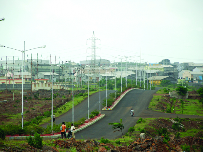 66 industrial zones vacant in five industrial estates | पाच औद्योगिक वसाहतींत ६६ भूखंड रिक्त 66 industrial zones vacant in five industrial estates | पाच औद्योगिक वसाहतींत ६६ भूखंड रिक्त