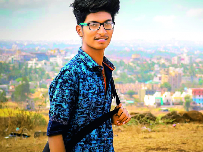 Two youths were burnt away from Panchaganga river bed | पंचगंगा नदीच्या पुरातून दोन युवक वाहून गेले Two youths were burnt away from Panchaganga river bed | पंचगंगा नदीच्या पुरातून दोन युवक वाहून गेले