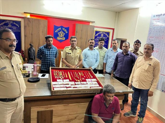 Friend kills 26 lakh jewelery in goldsmith shop in kolhapur | सराफी दुकानातील २६ लाखांच्या दागिन्यांवर मित्रानेच मारला डल्ला, पोलिसांनी ४८ तासांत लावला छडा Friend kills 26 lakh jewelery in goldsmith shop in kolhapur | सराफी दुकानातील २६ लाखांच्या दागिन्यांवर मित्रानेच मारला डल्ला, पोलिसांनी ४८ तासांत लावला छडा
