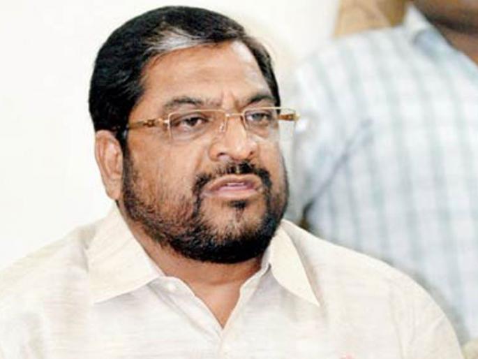 Artificial Milk Mill of Revenue Sector: Raju Shetty | महसूलमंत्र्यांचा कृत्रिम दुधाचा कारखाना: राजू शेट्टी