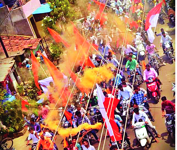 undefined | दुचाकी रॅलीने अवघे शहर शिवमय undefined | दुचाकी रॅलीने अवघे शहर शिवमय