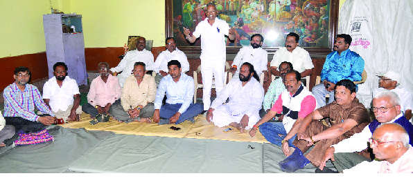 Raise fight like toll agitation | टोल आंदोलनाप्रमाणे लढा उभारूया Raise fight like toll agitation | टोल आंदोलनाप्रमाणे लढा उभारूया