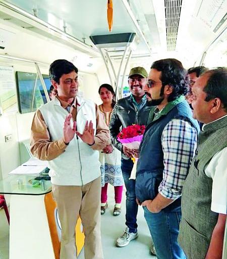 Would like to travel in Metro: Amol Kolhe | मेट्रोत प्रवास करायला आवडेल :अमोल कोल्हे