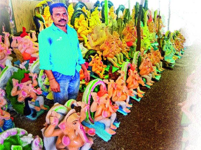 Kolkata Ganesh idol for the first time | कोलकाता गणेशमूर्ती प्रथमच Kolkata Ganesh idol for the first time | कोलकाता गणेशमूर्ती प्रथमच