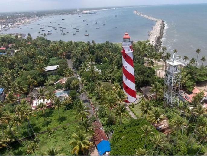 Kollam to be in the world cruise tourism map Kerala tourist destination | केरळच्या कोल्लममध्ये घ्या कधीही न विसरता येणारा अनुभव! Kollam to be in the world cruise tourism map Kerala tourist destination | केरळच्या कोल्लममध्ये घ्या कधीही न विसरता येणारा अनुभव!