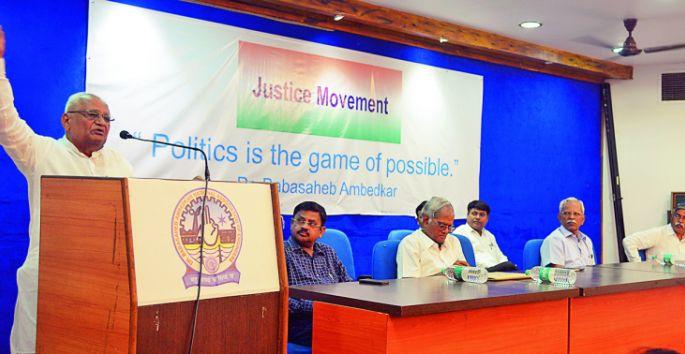 The BJP has taken over the mechanism that established democracy: | भाजपाने लोकशाही प्रस्थापित करणारी यंत्रणाच ताब्यात घेतली : माजी न्यायमुर्ती कोळसे पाटील यांचा आरोप The BJP has taken over the mechanism that established democracy: | भाजपाने लोकशाही प्रस्थापित करणारी यंत्रणाच ताब्यात घेतली : माजी न्यायमुर्ती कोळसे पाटील यांचा आरोप