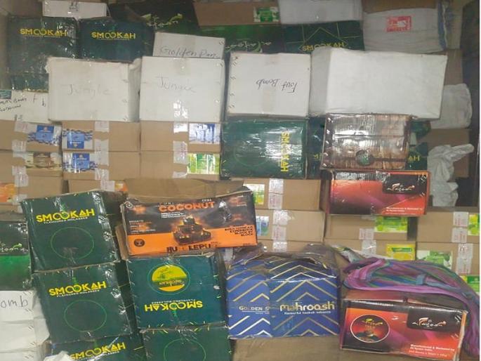 police raid hookah warehouse in kondhwa 22 lakh seized | कोंढव्यात हुक्का गोदामावर पोलिसांचा छापा; 22 लाखांचा मुद्देमाल जप्त police raid hookah warehouse in kondhwa 22 lakh seized | कोंढव्यात हुक्का गोदामावर पोलिसांचा छापा; 22 लाखांचा मुद्देमाल जप्त