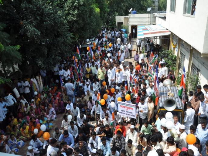 MNS's silent march against police inspectors transfer | कोंढव्यात पोलीस निरीक्षकांच्या बदली निषेधार्थ मनसेचा मूक मोर्चा