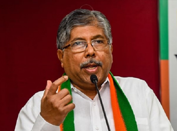 Satej Patil claim of 270 is ridiculous but he will do it | सतेज पाटील यांचा २७० चा दावा हास्यास्पद, आम्ही बोलणार नाही.. करून दाखवणार Satej Patil claim of 270 is ridiculous but he will do it | सतेज पाटील यांचा २७० चा दावा हास्यास्पद, आम्ही बोलणार नाही.. करून दाखवणार