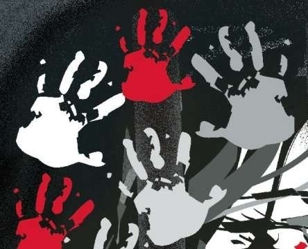 women commits suicide in bhojade; Tension between two groups from the funeral, and three of them arrested with husband | भोजडेत विवाहितेची आत्महत्या; अंत्यसंस्कारावरून दोन गटात तणाव, पतीसह तिघांना अटक women commits suicide in bhojade; Tension between two groups from the funeral, and three of them arrested with husband | भोजडेत विवाहितेची आत्महत्या; अंत्यसंस्कारावरून दोन गटात तणाव, पतीसह तिघांना अटक