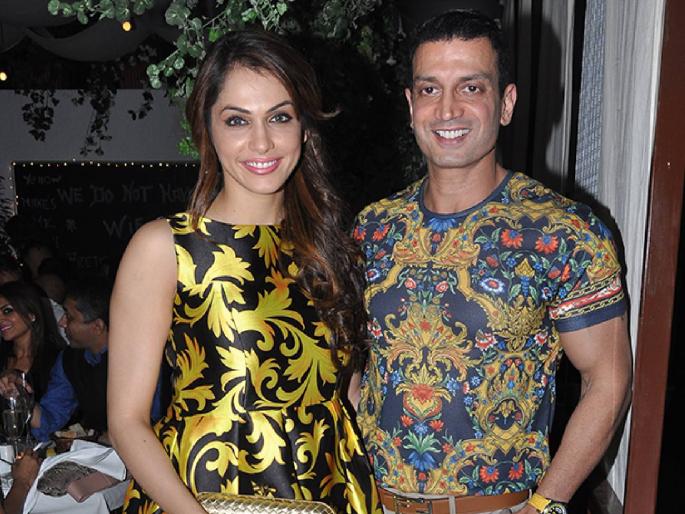 Isha Koppikar gets divorce with husband Timmy Narang after 14 years of marriage | 'खल्लास गर्ल' ईशा कोप्पीकरचा १४ वर्षांचा संसार मोडला, पती टिम्मी नारंगसोबत घेतला घटस्फोट