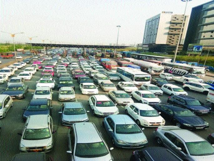 Kopra flyover closes for two months; The construction of the potholes begins | कोपरा उड्डाणपूल दोन महिने बंद; खड्डे बुजवण्याच्या कामाला सुरुवात