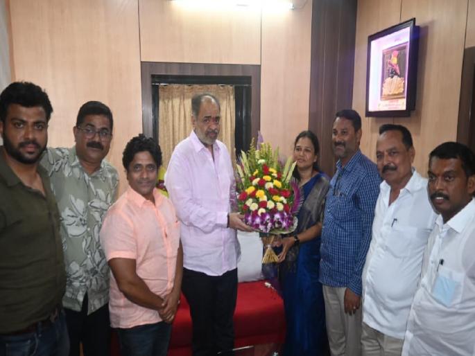 MLA Vinay Kore moves to form an all party alliance to keep Minister Hasan Mushrif away from power in Gadhinglaj Municipality | Kolhapur: गडहिंग्लज नगरपालिका निवडणुकीत ‘जनता दल-जनसुराज्य’ येणार एकत्र, नव्या राजकीय समीकरणांची नांदी MLA Vinay Kore moves to form an all party alliance to keep Minister Hasan Mushrif away from power in Gadhinglaj Municipality | Kolhapur: गडहिंग्लज नगरपालिका निवडणुकीत ‘जनता दल-जनसुराज्य’ येणार एकत्र, नव्या राजकीय समीकरणांची नांदी