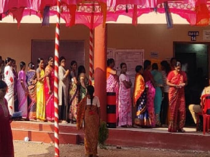 Maharashtra assembly vidhan sabha election 2024 Koregaon Constituency is going to vote heavily In Satara District | सातारा जिल्ह्यात कोरगावात चुरशीने मतदान सुरू, माणमध्ये सर्वात कमी Maharashtra assembly vidhan sabha election 2024 Koregaon Constituency is going to vote heavily In Satara District | सातारा जिल्ह्यात कोरगावात चुरशीने मतदान सुरू, माणमध्ये सर्वात कमी