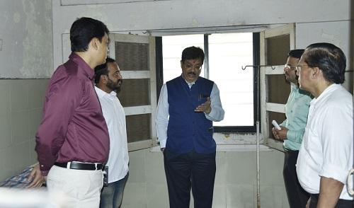 There is no coronary disease in the district, citizens should not be afraid, | जिल्ह्यात कोरोनाचा एकही रूग्ण नाही, नागरीकांनी घाबरू नये, खबरदारी घ्यावी There is no coronary disease in the district, citizens should not be afraid, | जिल्ह्यात कोरोनाचा एकही रूग्ण नाही, नागरीकांनी घाबरू नये, खबरदारी घ्यावी