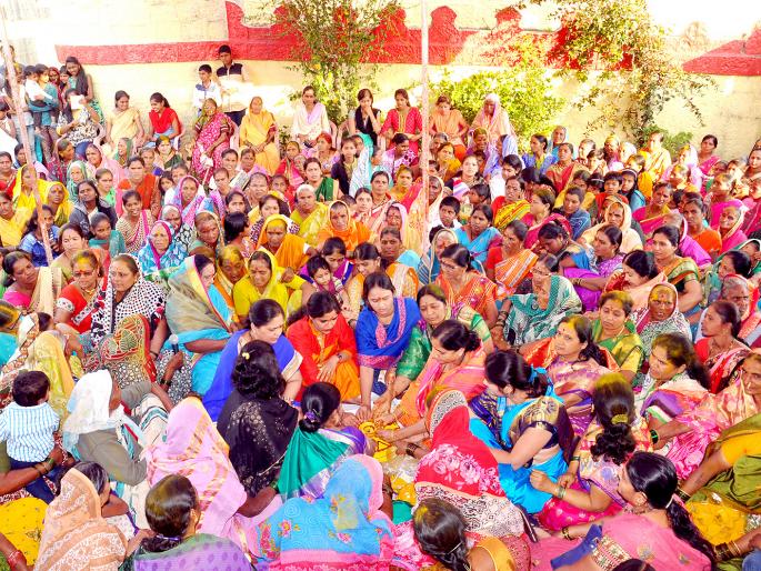 Khandoba got yellowish, began to turmoil. Kartoba would be married to Khandoba-Mhalsaai | खंडोबा पिवळा झाला, हळद लागली... कोरठणला होणार खंडोबा-म्हाळसाईचे लग्न Khandoba got yellowish, began to turmoil. Kartoba would be married to Khandoba-Mhalsaai | खंडोबा पिवळा झाला, हळद लागली... कोरठणला होणार खंडोबा-म्हाळसाईचे लग्न