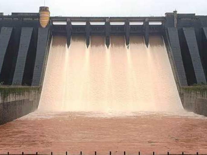 Coyne's doors closed a second time; Discharge from the power house itself..  | कोयनेचे दरवाजे दुसऱ्यांदा बंद; वीज गृहातूनच विसर्ग..  Coyne's doors closed a second time; Discharge from the power house itself..  | कोयनेचे दरवाजे दुसऱ्यांदा बंद; वीज गृहातूनच विसर्ग..