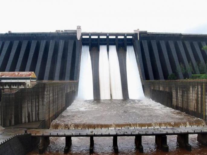 Water storage in Koyana increased by 4.5 TMC; Release from dam begins | कोयनेत साडेचार टीएमसी पाणीसाठा वाढला; धरणातून विसर्ग सुरू Water storage in Koyana increased by 4.5 TMC; Release from dam begins | कोयनेत साडेचार टीएमसी पाणीसाठा वाढला; धरणातून विसर्ग सुरू