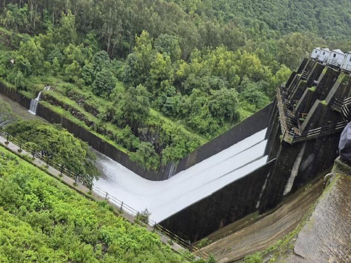Koyna, Warna dam management neglects water storage, Anti Flood Action Committee complains to District Collector | कोयना, वारणा धरण व्यवस्थापनाचे पाणी साठ्याकडे दुर्लक्ष, महापूर विरोधी कृती समितीची जिल्हाधिकाऱ्यांकडे तक्रार Koyna, Warna dam management neglects water storage, Anti Flood Action Committee complains to District Collector | कोयना, वारणा धरण व्यवस्थापनाचे पाणी साठ्याकडे दुर्लक्ष, महापूर विरोधी कृती समितीची जिल्हाधिकाऱ्यांकडे तक्रार