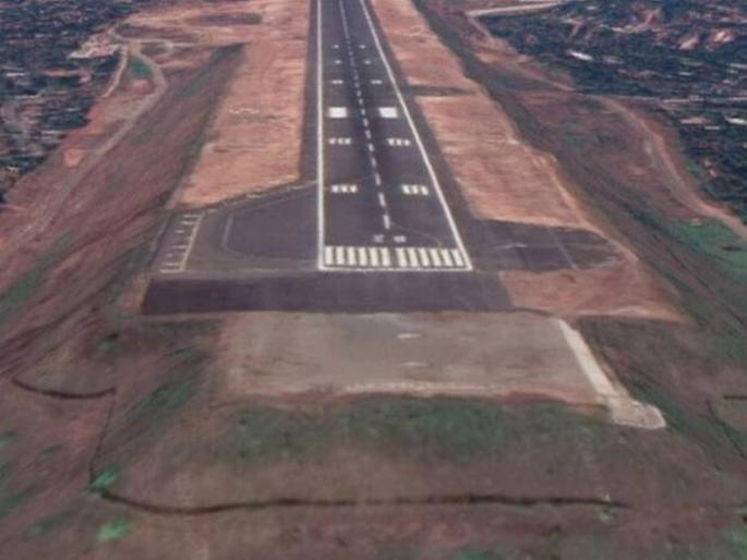Kozhikode runway might be expanded after air india plane crashed | कोझिकोडे रनवेचा विस्तार होणार?; एअर इंडियाच्या विमानाला अपघात झाल्यानंतर सुरक्षेचा प्रश्न ऐरणीवर Kozhikode runway might be expanded after air india plane crashed | कोझिकोडे रनवेचा विस्तार होणार?; एअर इंडियाच्या विमानाला अपघात झाल्यानंतर सुरक्षेचा प्रश्न ऐरणीवर