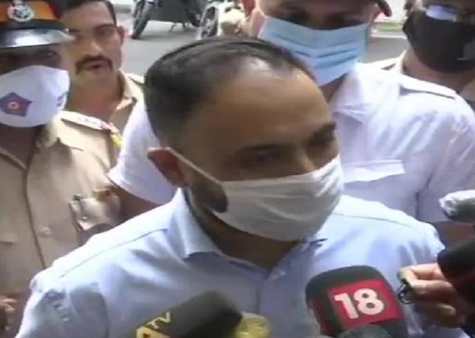 NCB Deputy Director KPS Malhotra Corona Positive; Deepika was interrogated | NCB चे उपसंचालक केपीएस मल्होत्रा कोरोना पॉझिटिव्ह; दीपिकाची केली होती चौकशी NCB Deputy Director KPS Malhotra Corona Positive; Deepika was interrogated | NCB चे उपसंचालक केपीएस मल्होत्रा कोरोना पॉझिटिव्ह; दीपिकाची केली होती चौकशी