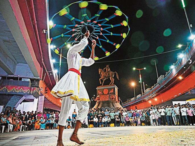 Changes in traffic in Chhatrapati Sambhajinagar on the occasion of Shiv Jayanti, effective from today evening | Shiv Jayanti 2025: शिवजयंतीनिमित्त छत्रपती संभाजीनगरातील वाहतुकीमध्ये बदल, आज सायंकाळपासूनच लागू Changes in traffic in Chhatrapati Sambhajinagar on the occasion of Shiv Jayanti, effective from today evening | Shiv Jayanti 2025: शिवजयंतीनिमित्त छत्रपती संभाजीनगरातील वाहतुकीमध्ये बदल, आज सायंकाळपासूनच लागू