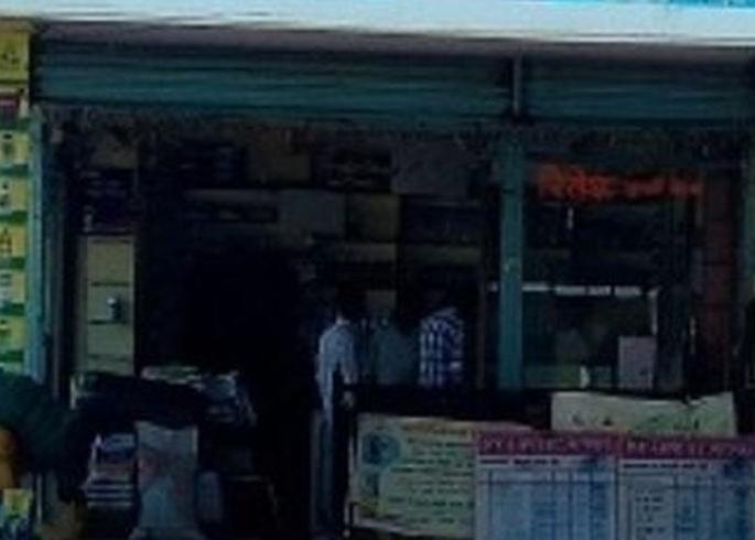 Farmers run for the purchase of seeds! | बियाणे खरेदीसाठी शेतकऱ्यांची धावपळ ! Farmers run for the purchase of seeds! | बियाणे खरेदीसाठी शेतकऱ्यांची धावपळ !