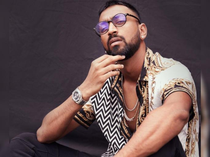 Krunal Pandya's luxury watch worth 1 crore seized at Mumbai International Airport | OMG : कृणाल पांड्याची 1 कोटींची घड्याळं जप्त, त्यासाठी भरावा लागेल आता इतका कर!