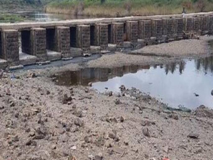 Stop release of water from Koyna Dam; Water crisis near Krishna in Sangli | कोयनेतून विसर्ग बंद; पुन्हा कृष्णाकाठी पाणीसंकट, पिण्याच्या पाण्यासह शेतीच्या पाण्याचा प्रश्न गंभीर  Stop release of water from Koyna Dam; Water crisis near Krishna in Sangli | कोयनेतून विसर्ग बंद; पुन्हा कृष्णाकाठी पाणीसंकट, पिण्याच्या पाण्यासह शेतीच्या पाण्याचा प्रश्न गंभीर