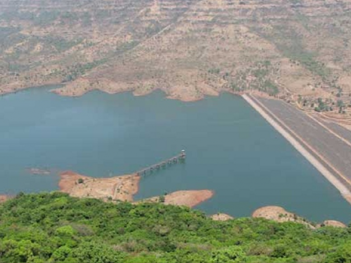 'there' Districts in Krishna valley are leading in irrigation, need to divert water from other regions to Marathwada | कृष्णा खोऱ्यातील ‘तिकडचे’ जिल्हे सिंचनात अग्रेसर; मराठवाड्यातील जिल्ह्यांत नाममात्र सिंचन 'there' Districts in Krishna valley are leading in irrigation, need to divert water from other regions to Marathwada | कृष्णा खोऱ्यातील ‘तिकडचे’ जिल्हे सिंचनात अग्रेसर; मराठवाड्यातील जिल्ह्यांत नाममात्र सिंचन