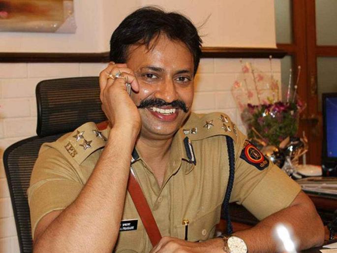 Check out my history! New Commissioner of Police warns 'white collar' criminals | माझा इतिहास तपासून पाहा! नव्या पोलीस आयुक्तांचा 'व्हाईट कॉलर' गुन्हेगारांना कडक इशारा Check out my history! New Commissioner of Police warns 'white collar' criminals | माझा इतिहास तपासून पाहा! नव्या पोलीस आयुक्तांचा 'व्हाईट कॉलर' गुन्हेगारांना कडक इशारा