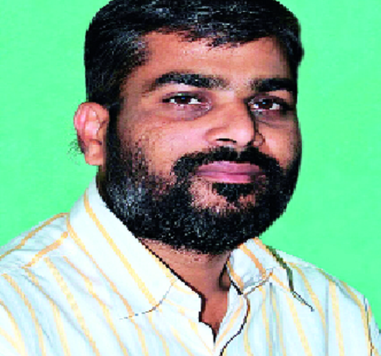 Visions of the displaced man's memory | विस्थापित होत चाललेल्या माणसाच्या स्मृतींचे दर्शन Visions of the displaced man's memory | विस्थापित होत चाललेल्या माणसाच्या स्मृतींचे दर्शन