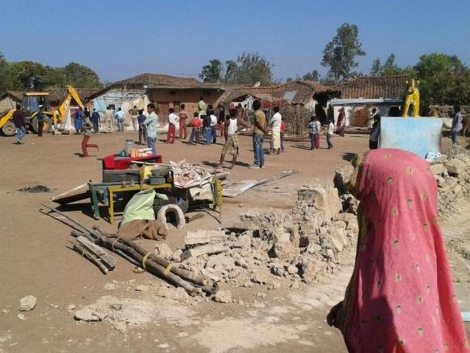 The encroachment on 56 acres was removed from Hingangala | हिंगणगावला ५६ एकरांवरील अतिक्रमण हटवले