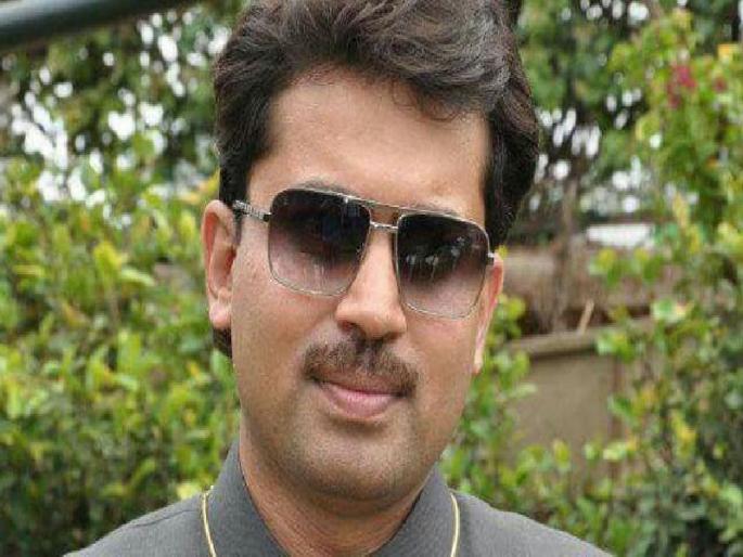 Krishna factory president's cousin committed suicide | कृष्णा कारखान्याच्या अध्यक्षांच्या चुलत भावाची आत्महत्या, घरातील कोचवर बसून स्वत:वर झाडली गोळी Krishna factory president's cousin committed suicide | कृष्णा कारखान्याच्या अध्यक्षांच्या चुलत भावाची आत्महत्या, घरातील कोचवर बसून स्वत:वर झाडली गोळी