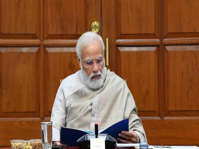 The designer grabbed the PM Narendra modi plan | पंतप्रधानांची योजना डिझायनरने हडपली, ‘यूजीसीची अनुमती नाही तरी...’